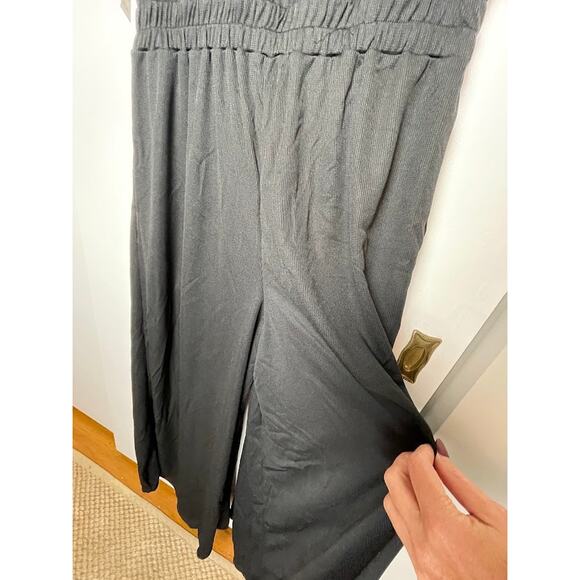 Halara V Neck Short Sleeve Side Pocket Wide Leg Flowy Waffle Casual Jumpsuit NWT - Picture 9 of 16